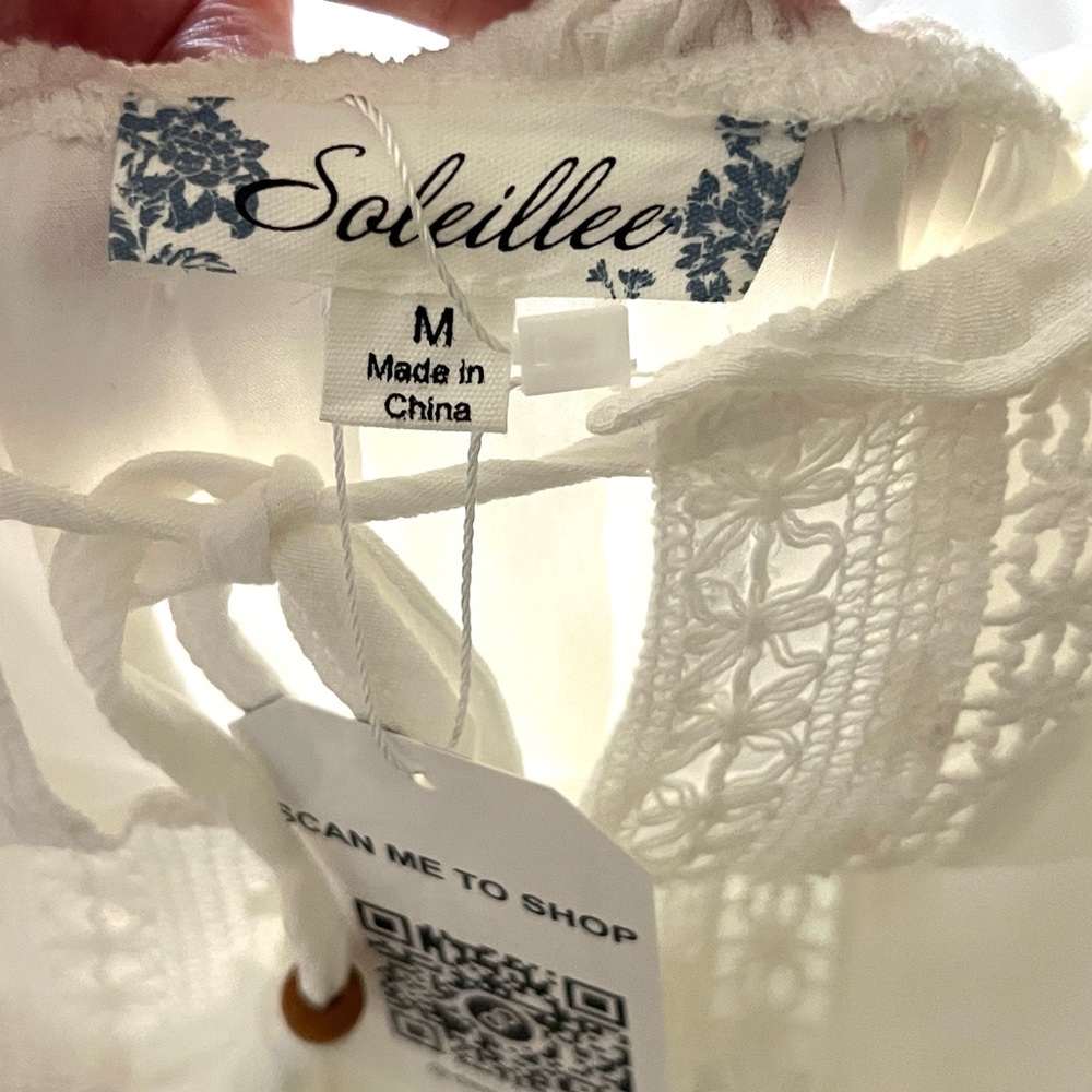 Soleillee Boho Crochet Lace Peasant Blouse Tassel Tie Cream Rayon Top Size M - Picture 4 of 9